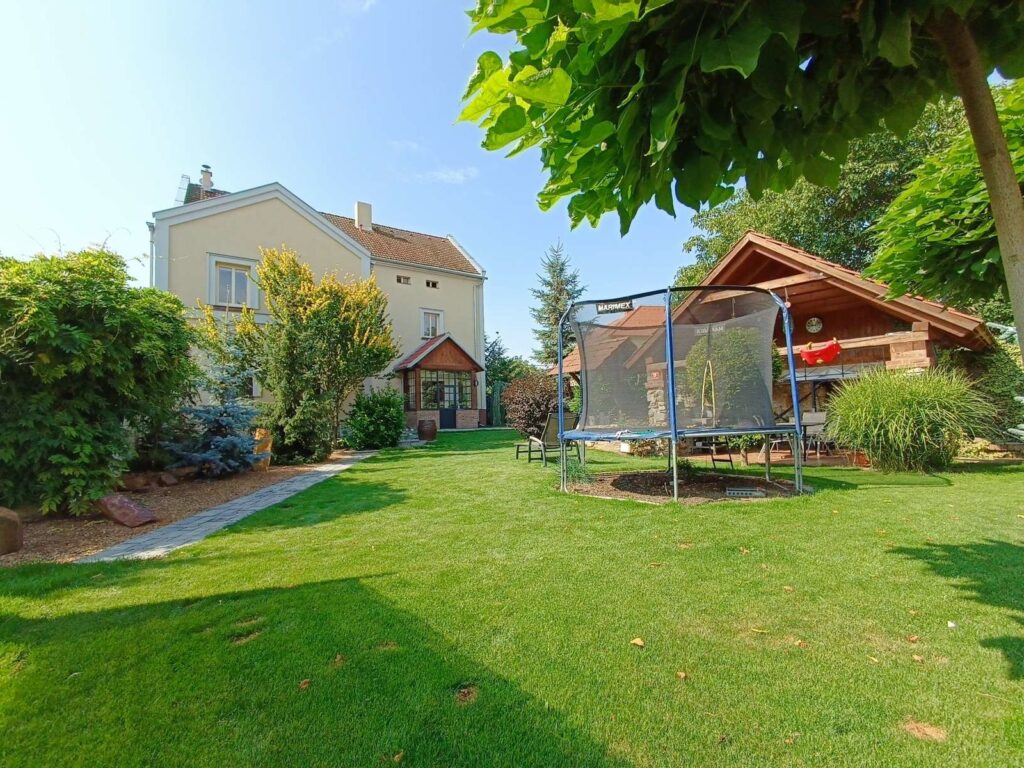 Prodej domu 225 m², pozemek 708 m² 6 1692346350486