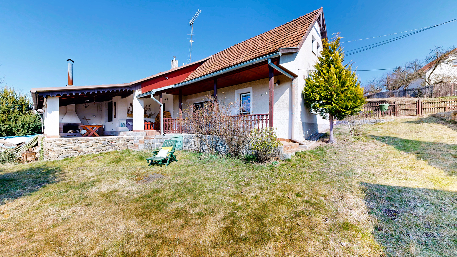 Prodej chalupy 41 130 m² pozemek 974 m² – Novy Samechov okres Kutna Hora reality vencovsky 14
