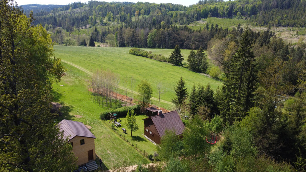 Prodej chaty 4+kk, 63 m², na pozemku 353 m² 15 Prodej chaty 4kk 63 m² na pozemku 353 m² Houserovka – Pelhrimov Reality VencovskY Vysocina 19 300x200 2