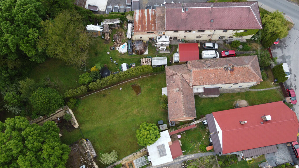 Prodej rodinného domu 4+1, 126 m², pozemek 3 755 m² 10 Prodej rodinneho domu 41 126 m² pozemek 3 755 m² – Rosice okres Chrudim REALITY VENCOVSKY 6