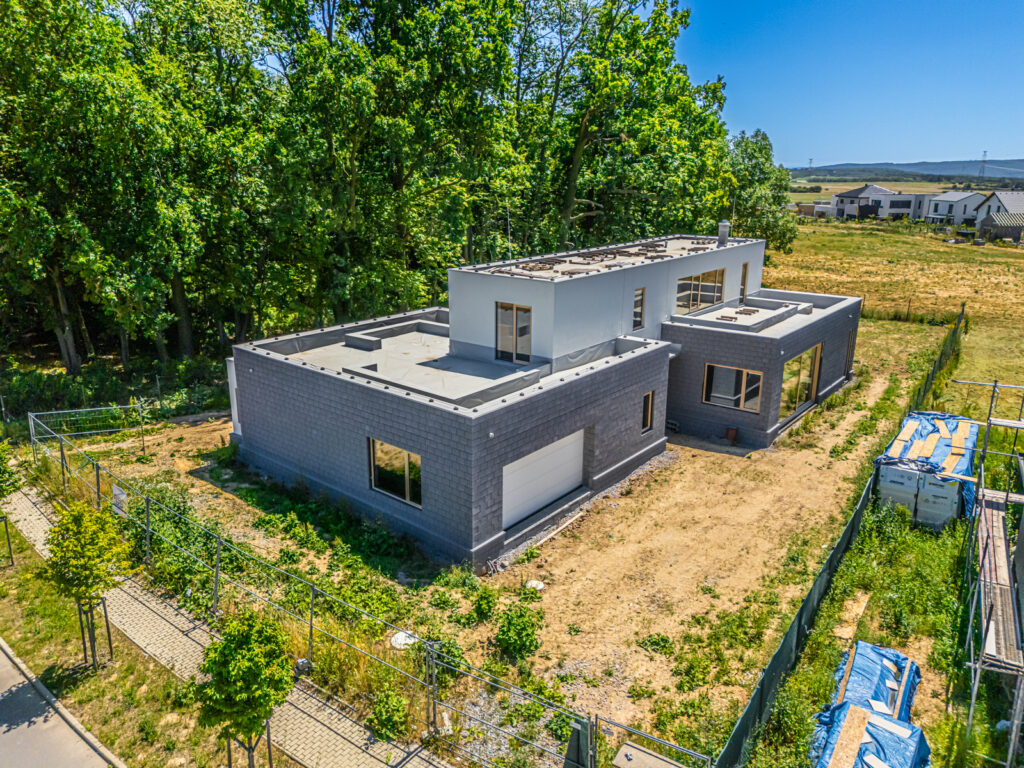 Prodej domu 378 m2 Vysoky ujezd Beroun pozemek 1049 m2 Reality Vencovsky Praha