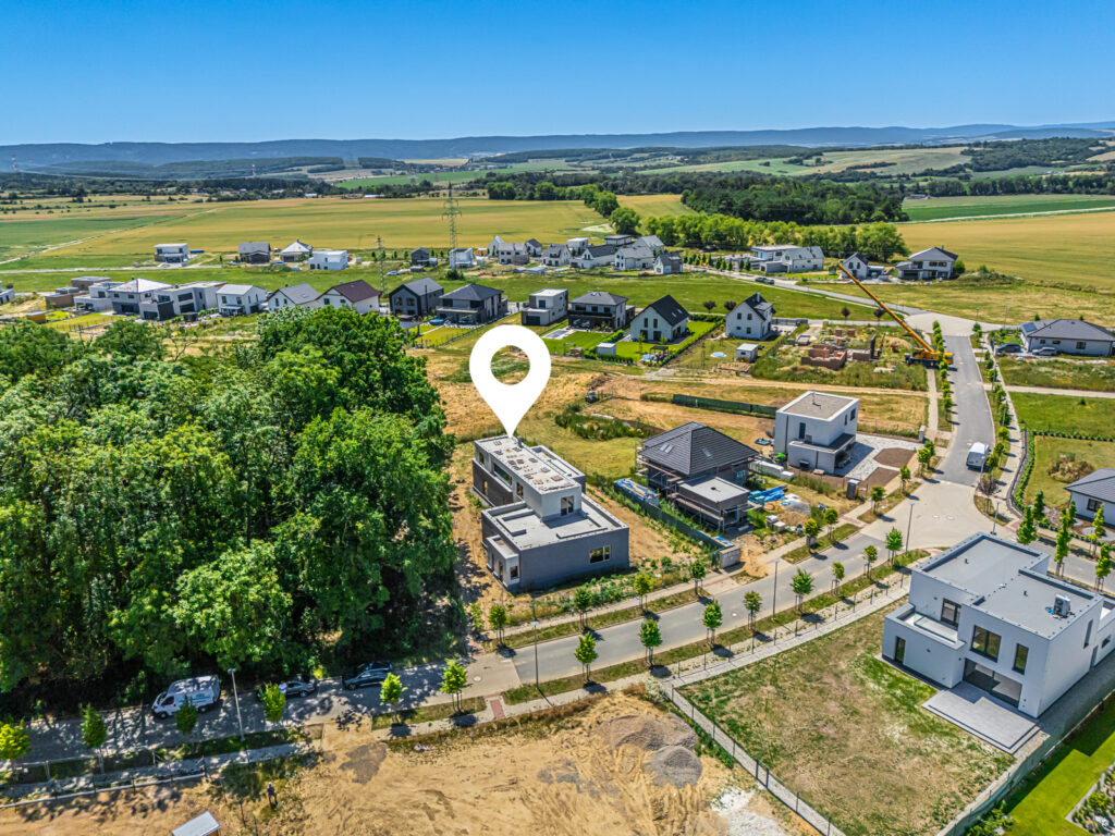 Prodej domu 378 m2 Vysoky ujezd Beroun pozemek 1049 m2 Reality Vencovsky Praha 17