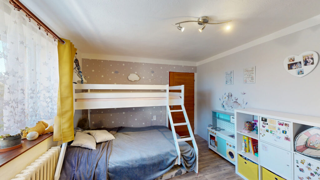 Prodej domu 158 m², pozemek 287 m² 5 prodej domu 158 m2 praha 5 zbraslav garaz terasa ulice k vejvodaku realityvencovsky 42