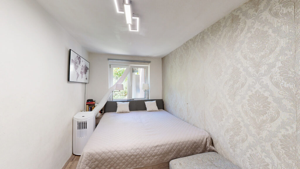 Prodej domu 158 m², pozemek 287 m² 7 prodej domu 158 m2 praha 5 zbraslav garaz terasa ulice k vejvodaku realityvencovsky 45