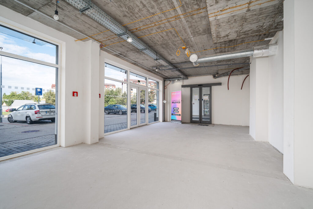 Pronajem komercniho prostoru 41 m² Milovice ulice Spojovaci Milovice – cast obce Mlada Reality Vencovsky 17