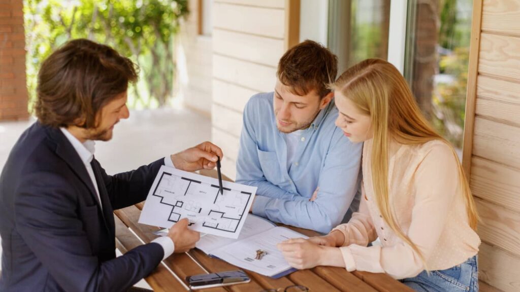 comment devenir conseiller immobilier metier formation salaire 1024x576 1