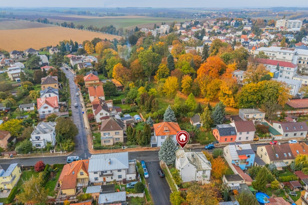 Prodej rodinného domu 214 m² s pozemkem 490 m2 15 Prodej domu Cesky Brod ulice svatopluka cecha reality vencovsky 5