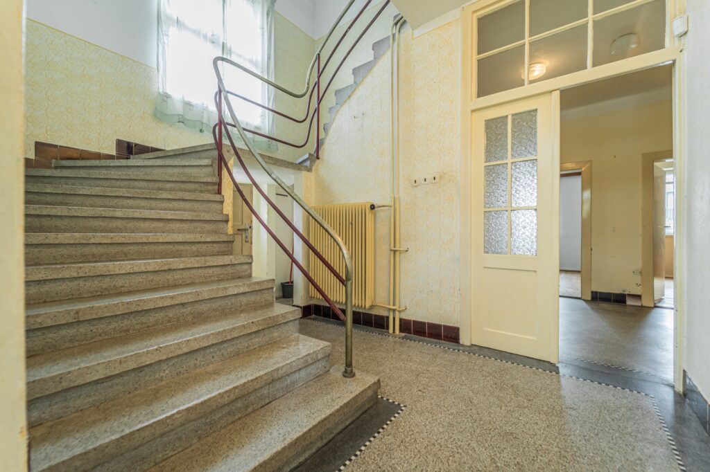 Prodej rodinného domu 214 m² s pozemkem 490 m2 7 Prodej domu Cesky Brod ulice svatopluka cecha reality vencovsky 53