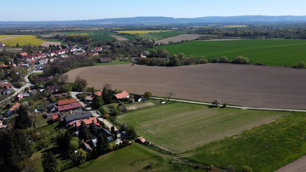 Prodej pozemku 2617 m² 5 dji 0655
