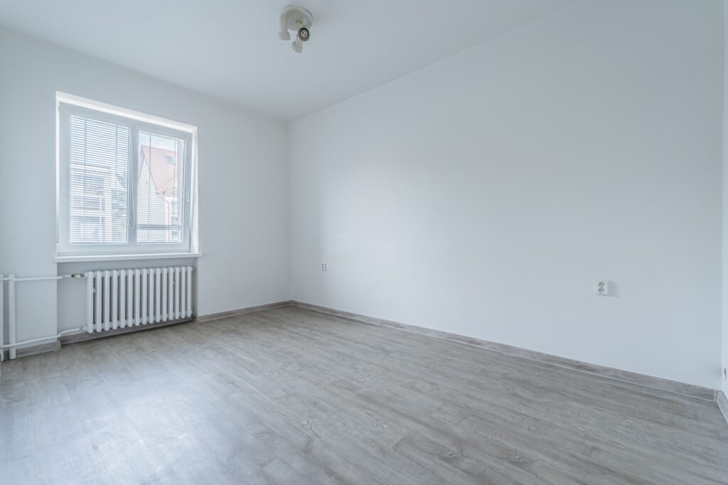 Prodej bytu 3+1, 69 m² - garáž 5 prodej bytu 31 garaz balkon Hostivice u Prahy ulice na piskach reality vencovsky 32