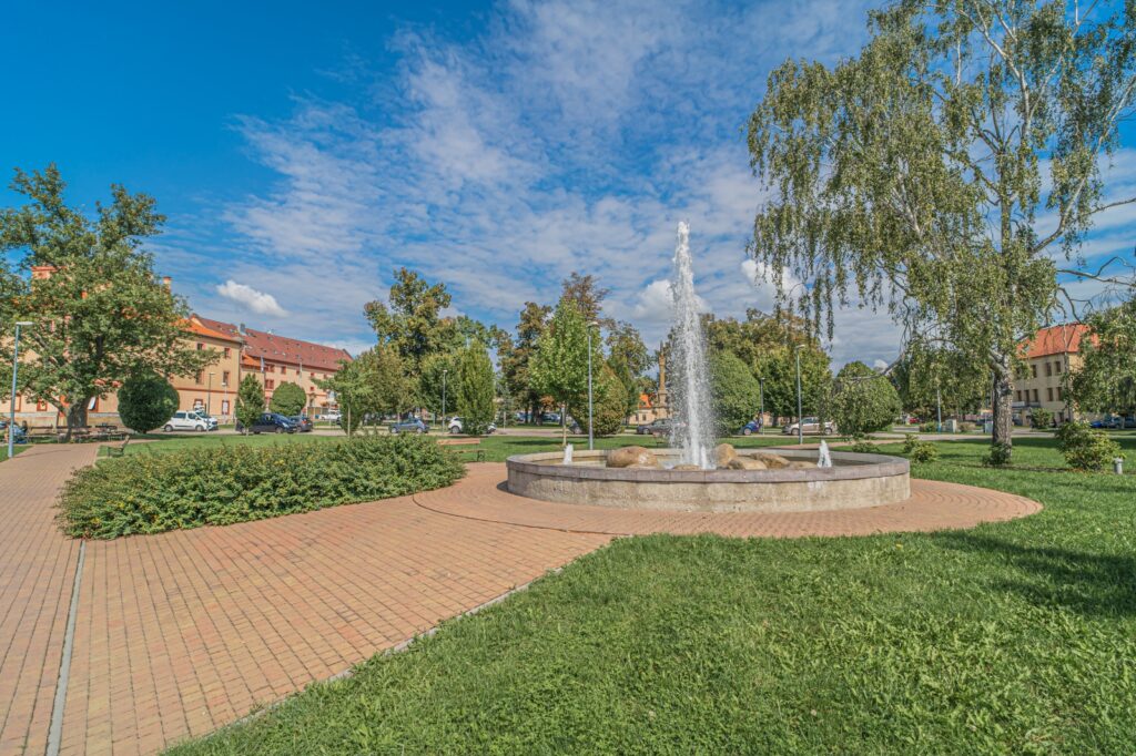 Prodej bytu 3+1, 69 m² - garáž 12 prodej bytu 31 garaz balkon Hostivice u Prahy ulice na piskach reality vencovsky 4