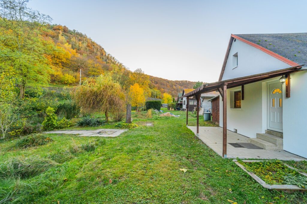 Prodej rekreacni chaty 2kk o uzitne plose 60 m² terasa 14 m² u Vltavy – Roztoky u Prahy reality vencovsky19