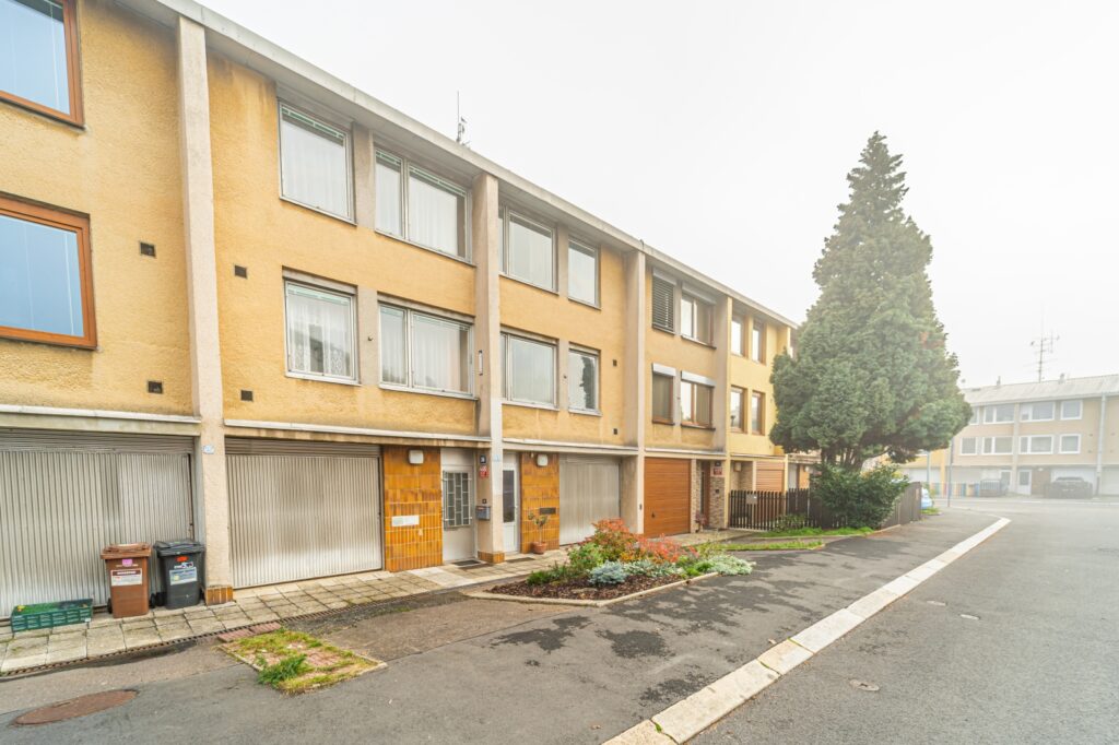 Prodej řadového domu 145 m² 18 foto22