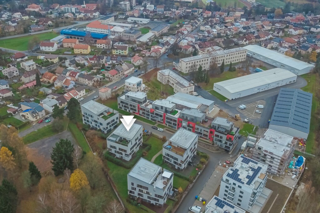 Prodej cihlového bytu 3+kk v osobním vlastnictví 83 m² 17 prodej bytu 3kk havlickuv brod garazove stani stromovka kraj vysocina reality vencovsky 29