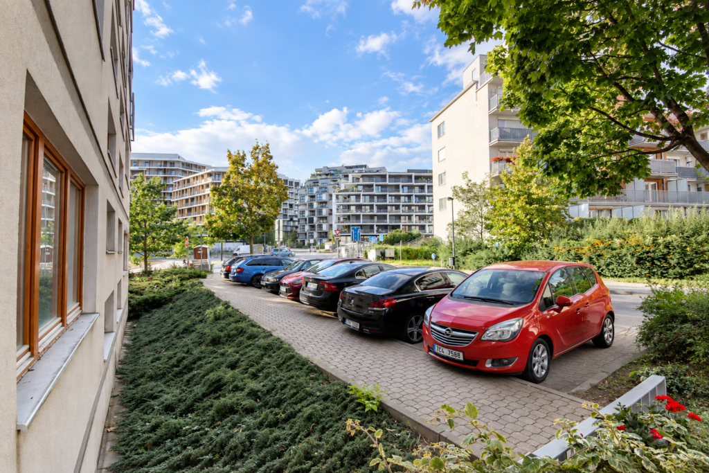 Prodej bytu 1+kk v osobním vlastnictví 35 m² 18 Prodej bytu 1kk 35 m2 Nazovska Praha 10 Strasnice Reality Vencovsky 10 1