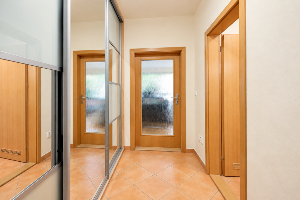 Prodej bytu 1+kk v osobním vlastnictví 35 m² 10 Prodej bytu 1kk 35 m2 Nazovska Praha 10 Strasnice Reality Vencovsky 11