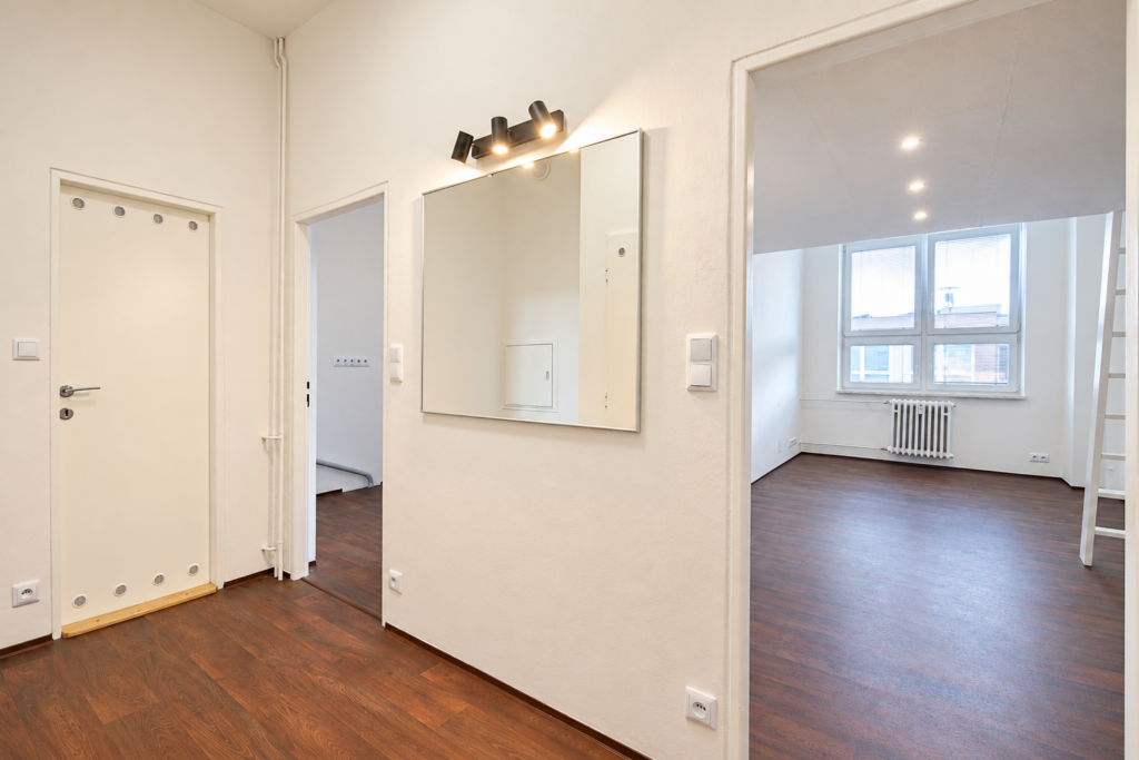 Prodej bytu 2+kk 47 m², Žďár nad Sázavou 7 Prodej bytu 2kk 4714 m² – U Klafarku Zdar nad Sazavou KRAJ VYSOCINA REALITY VENCOVSKY 20