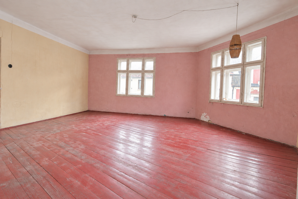 Prodej rodinného domu 3+1 o velikosti 135 m² 18 Prodej rodinneho domu 31 o velikosti 135m2 ulice Rosolova Pelhrimov Kraj Vysocina Reality Vencovsky 16