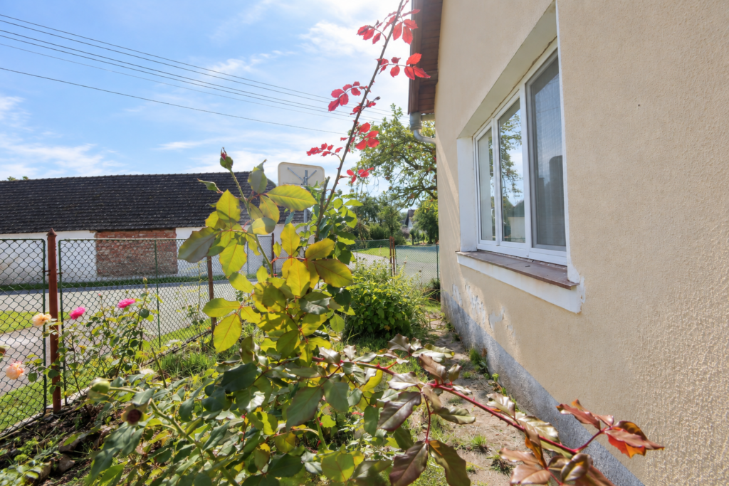Prodej rodinneho domu chalupy 31 80m2 Brezina Jindrichuv Hradec Jihocesky kraj Reality Vencovsky 09