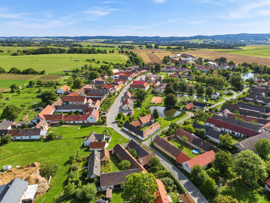 Prodej rodinneho domu chalupy 31 80m2 Brezina Jindrichuv Hradec Jihocesky kraj Reality Vencovsky 19